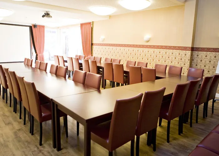 Hotel Neuwarft