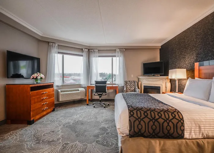 Monte Carlo Inn Barrie - Newly Renovated