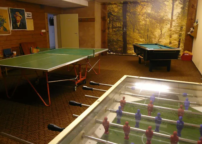 Raffl'S Hotel