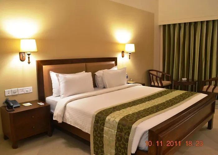 Uday Suites - The Airport Hotel