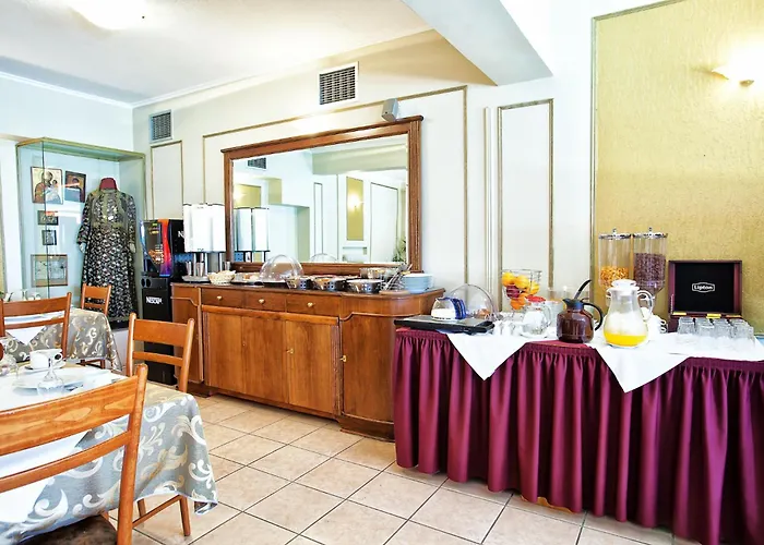 Anastassiou Hotel - Bike And Motorcycle Friendly Hotel