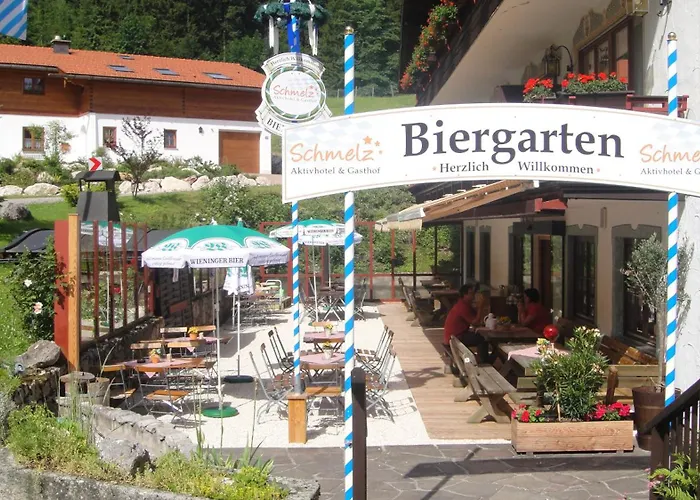 Aktivhotel&Gasthof Schmelz Ihr familienfreundliches Urlaubs Hotel mit Wellness, Almsauna, Chiemgau Karte
