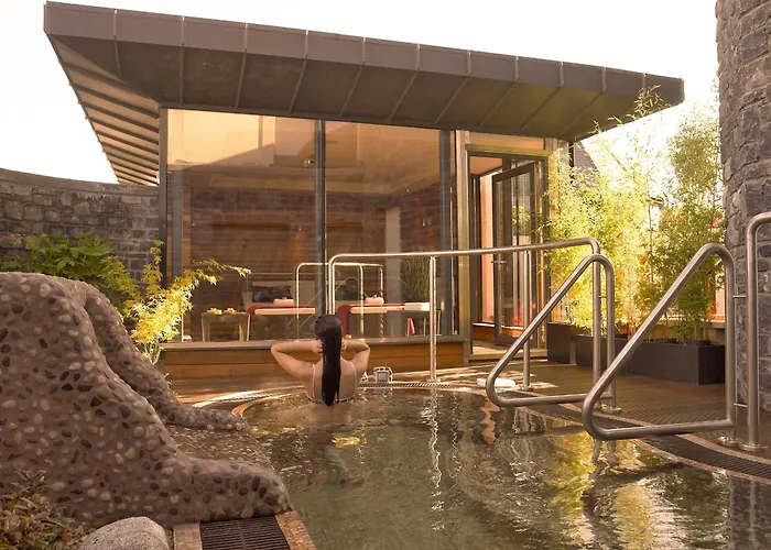 Castlecourt Hotel, Spa & Leisure