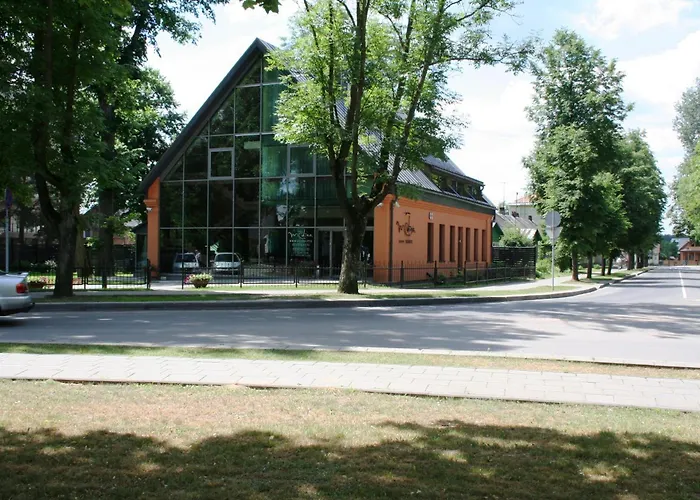 Meduna Central Hotel