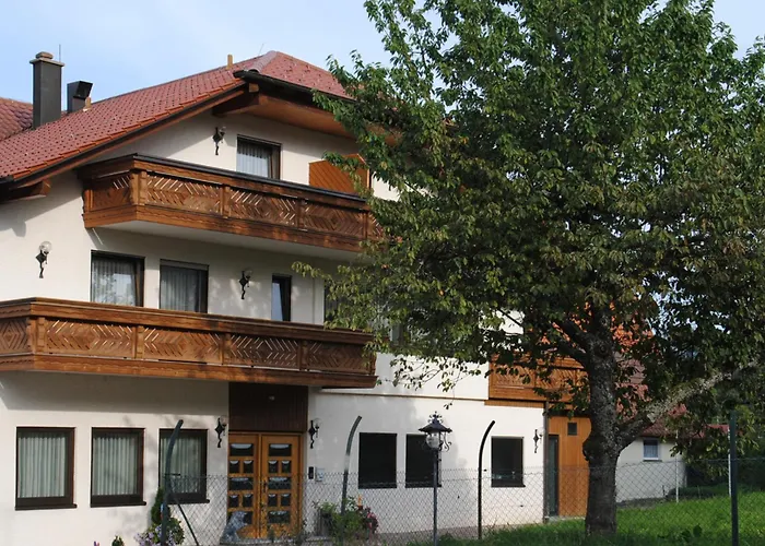 Gasthof-Hotel-Löwen
