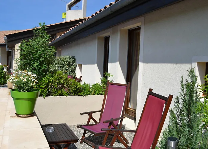Logis Hotel Le Vieil Amandier