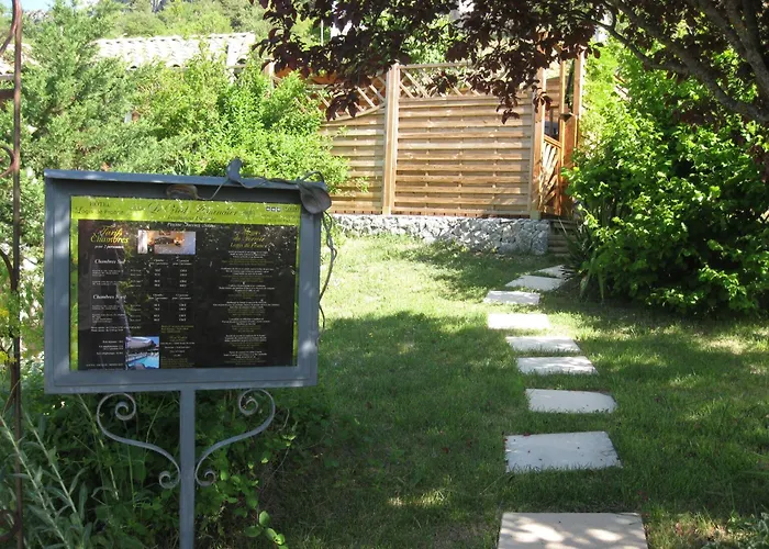 Logis Hotel Le Vieil Amandier