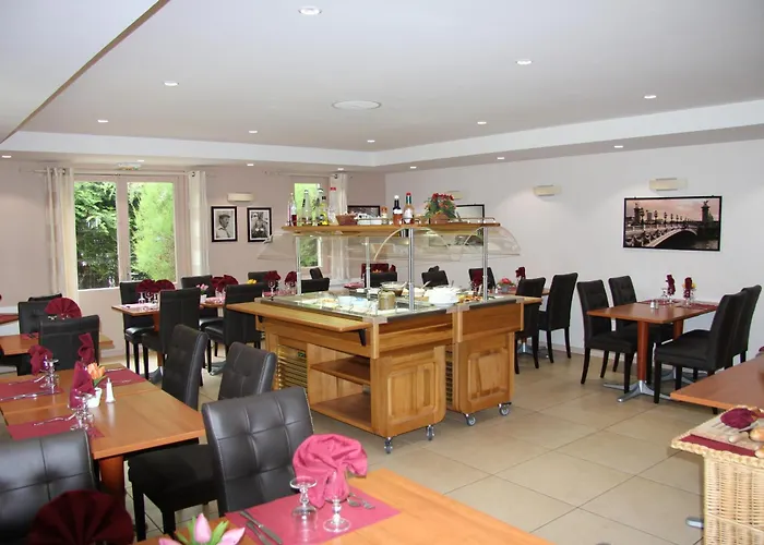 Logis Lhotel Restaurant Antony Verrieres Le Buisson