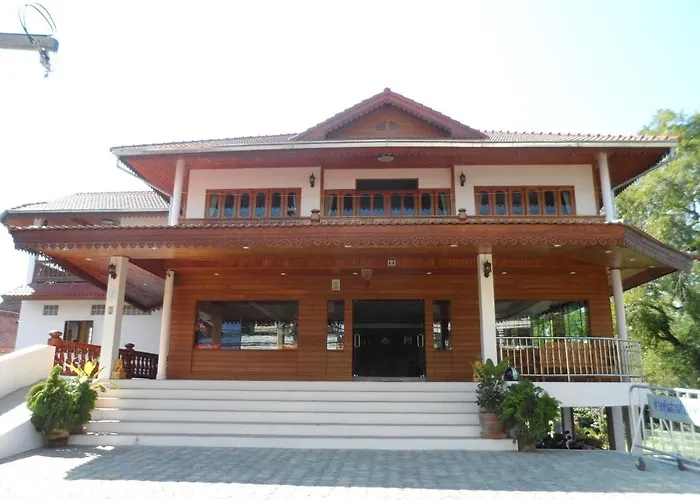 Baan Rom Mai