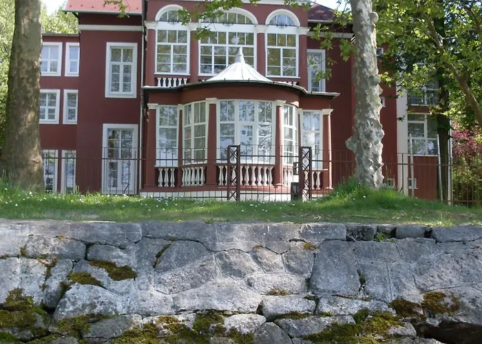 Bf Hotel