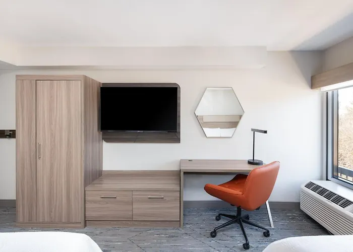 Holiday Inn Express Atlanta West - Theme Park Area By Ihg