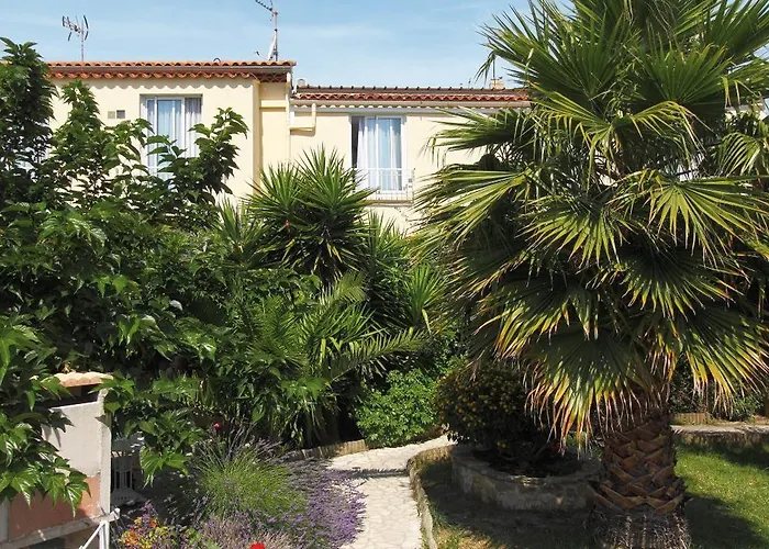 Hotel La Croix De Malte