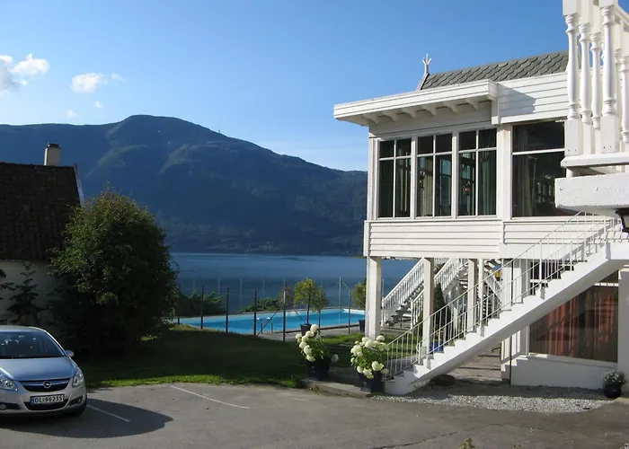 Hofslund Fjord Hotel