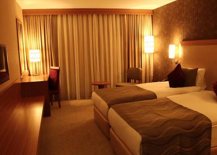 Demora Hotel