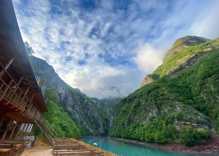 Riverside Komani Lake