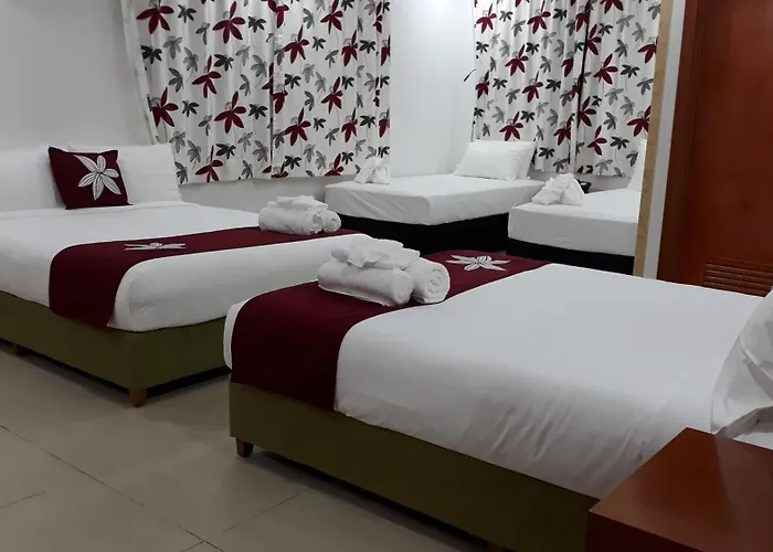 Alec'S Hotel