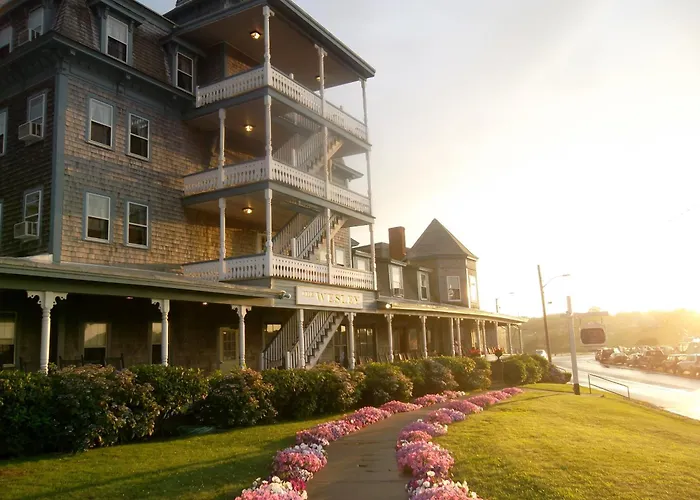 Summercamp Oak Bluffs
