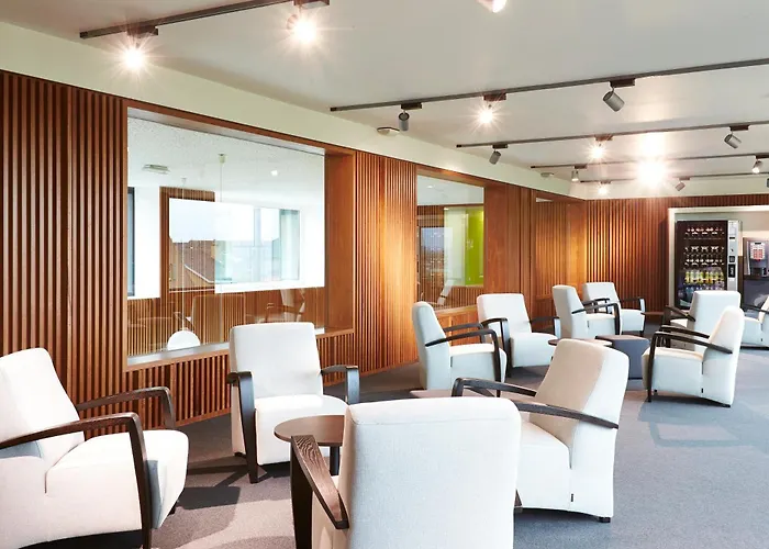 Hotel Middelpunt - Gratis Parking - Ontbijt Inbegrepen!