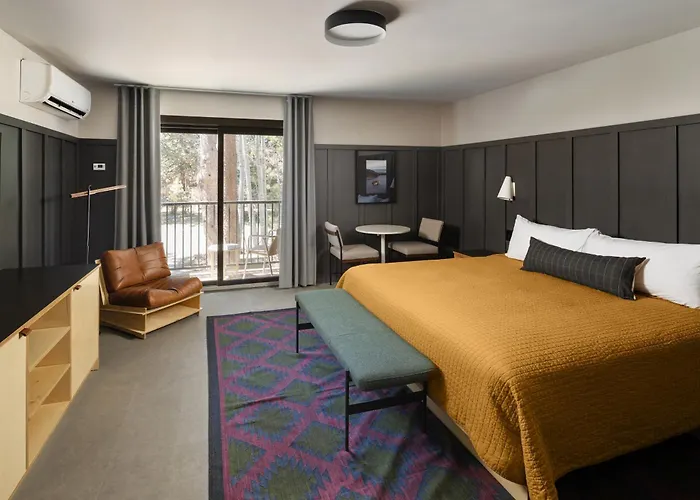 The Coachman Hotel
