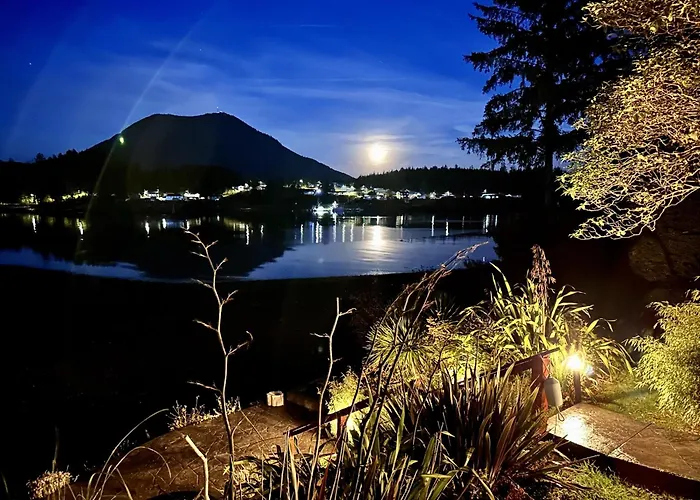 Waterfront Private Room With Hot Tub & Firepit