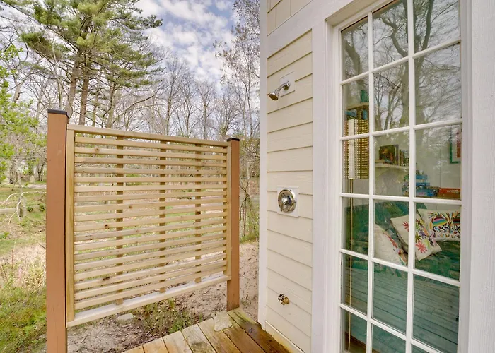 Beachfront Lake Michigan Cottage: Fire Pit & Deck