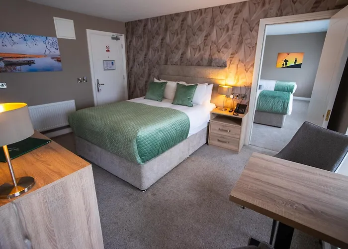Castle Varagh Hotel & Bar