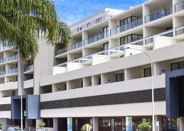 Apollo Short Walk To Beach Accom Holidays