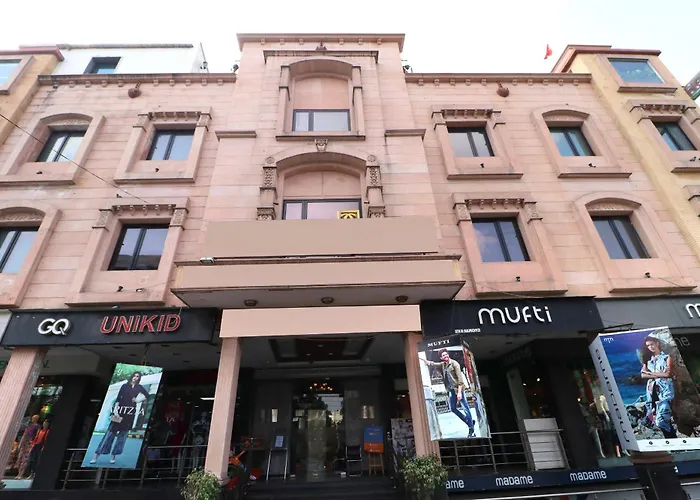 Hotel Leela Grande