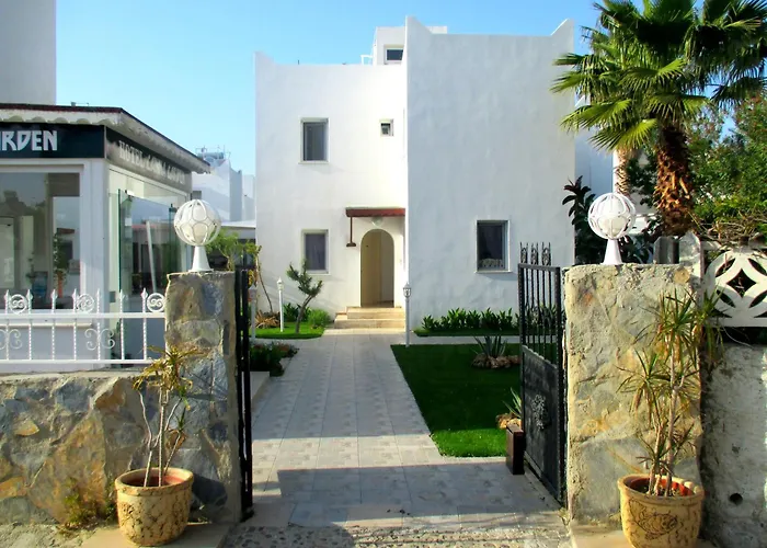 Canna Garden Hotel - Adult Only