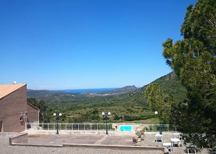 Hotel "U Nebbiu"