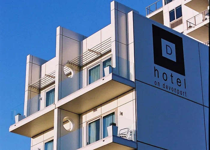 Hotel On Devonport