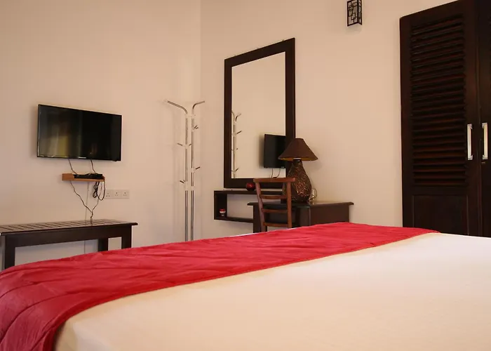 River Breeze Villa Bentota