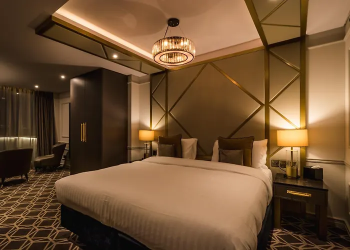 Seven Hotel