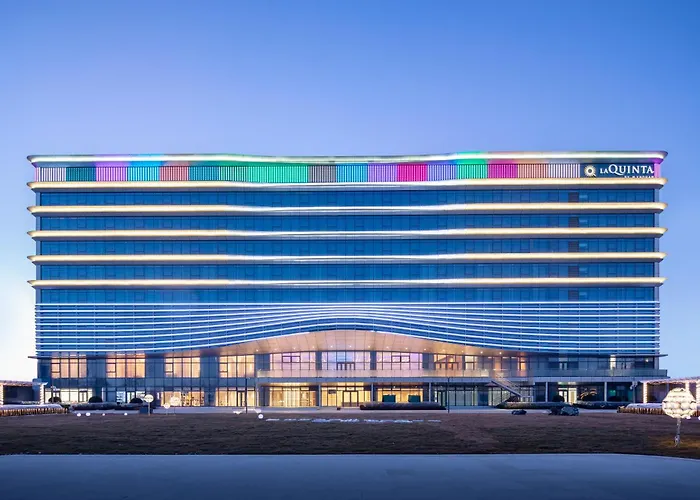 La Quinta By Wyndham Weifang South
