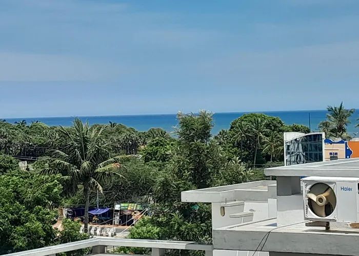 Le Poshe Beachview - Tie
