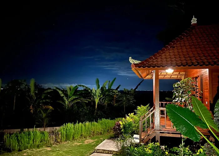 Sunset Hill Lembongan