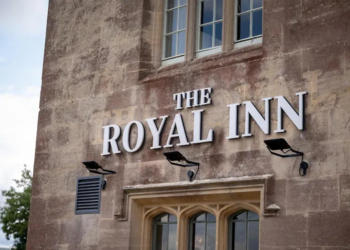 The Royal Inn By Chef & Brewer Collection