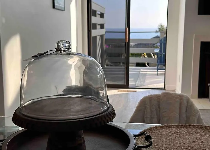30 Pct Off!! Limited Time! Malibu Ocean Wave With King Bed, Walking To Beach And Hiking
