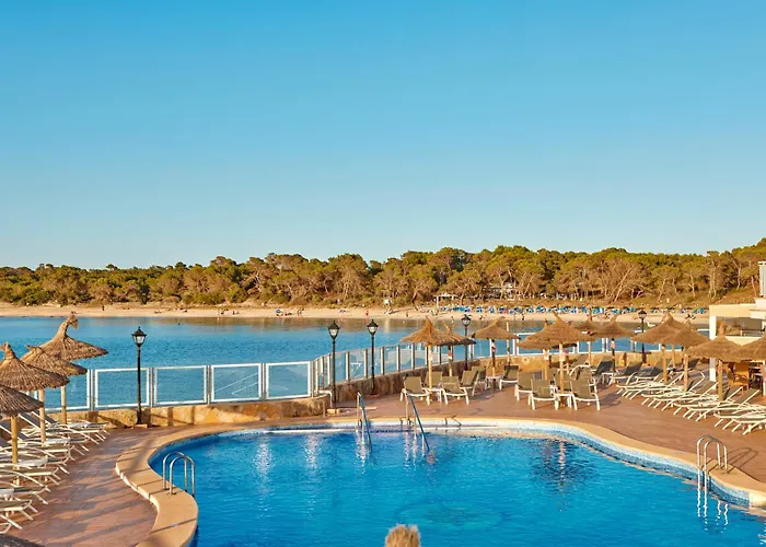 Universal Hotel Marques
