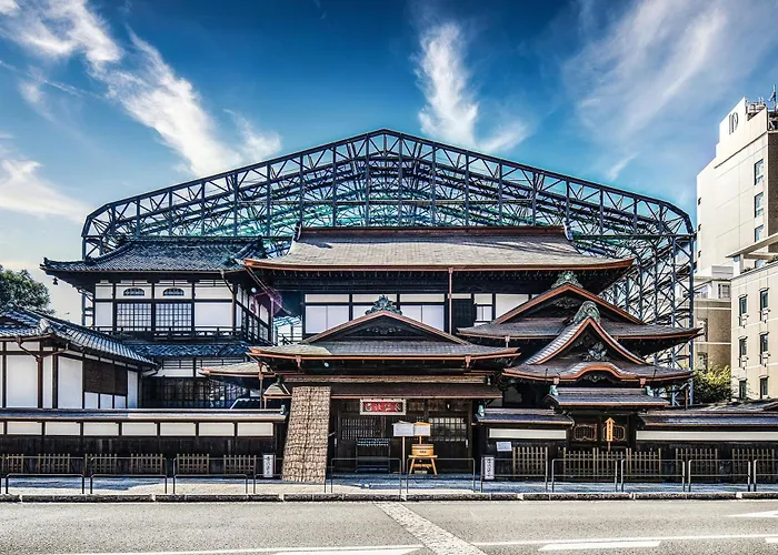Ref Matsuyama City Station By Vessel Hotels