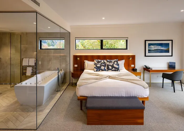 Queenstown Park Boutique Hotel