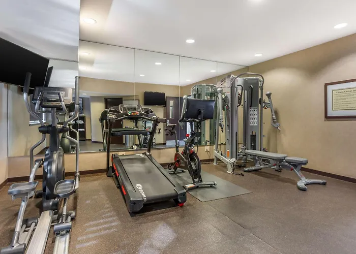 Best Western Plus Wine Country Inn&Suites