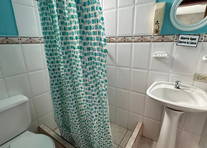 Kanoas Hostal