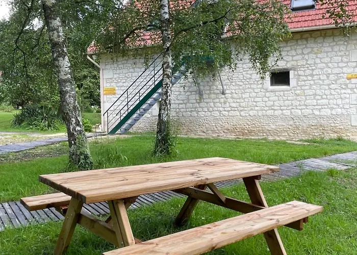 Le Relais, La Dormance, Le Bois Dormant