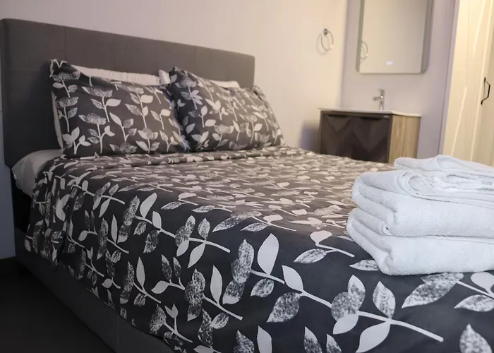 Amr Hotel Inc