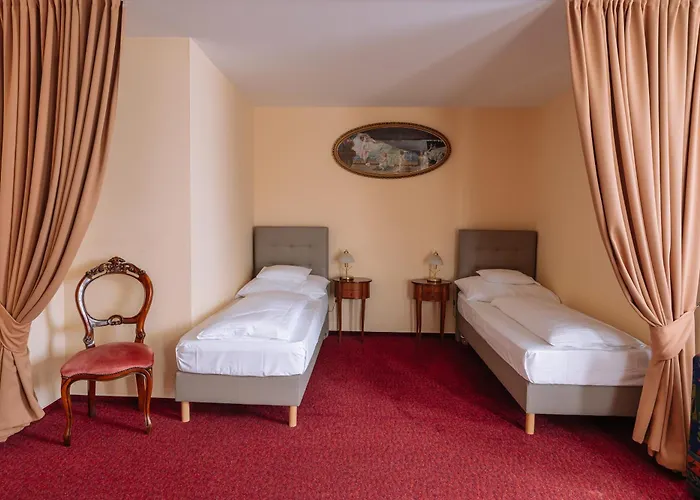 Pannonia Hotel