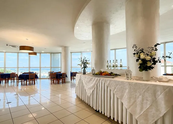 Blue Paradise Hotel