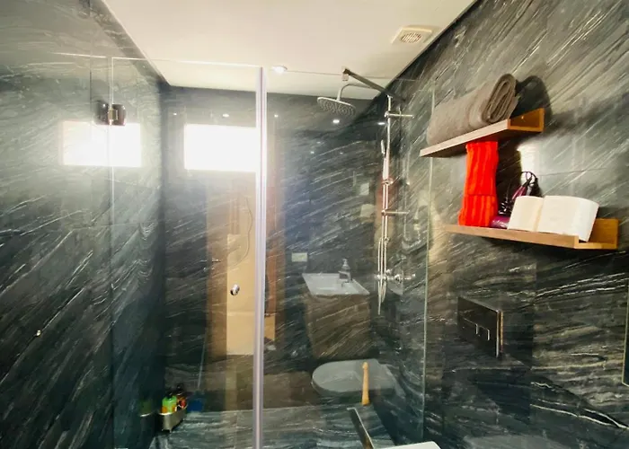Atlantic Suite View 2