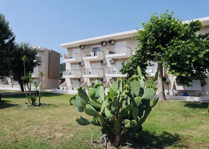Hotel Sarti Beach