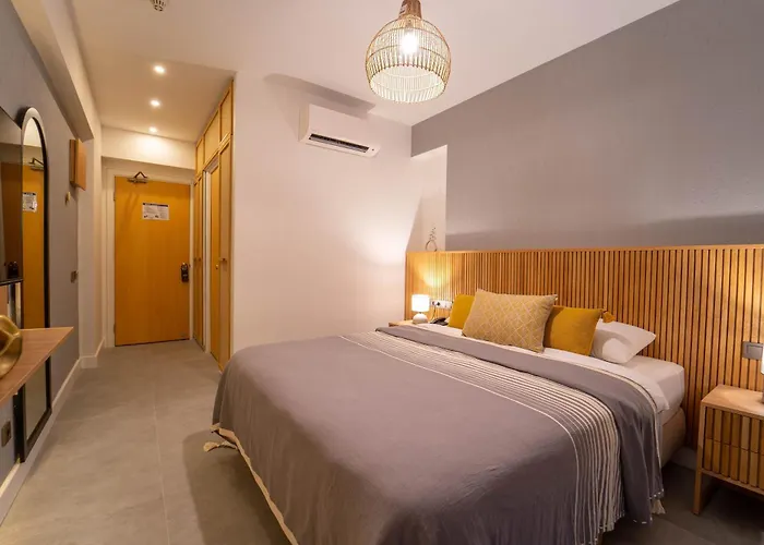 Hotel Club-E